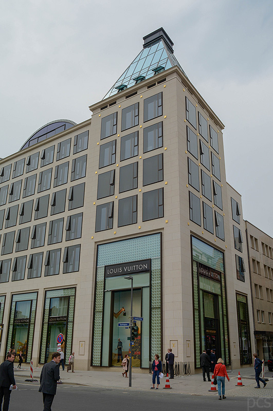 Louis Vuitton Frankfurt Store in Frankfurt, Germany